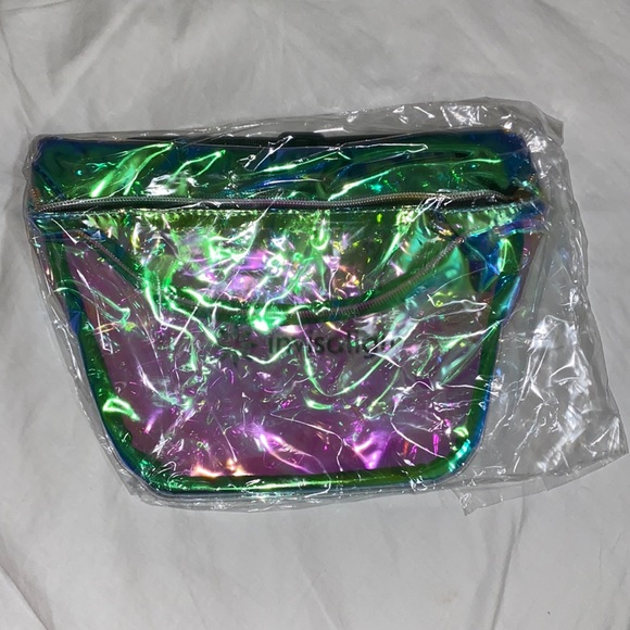 Iridescent Fanny bag - Picture 3 of 3